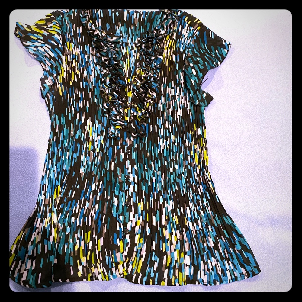 Blouse with cap sleeves